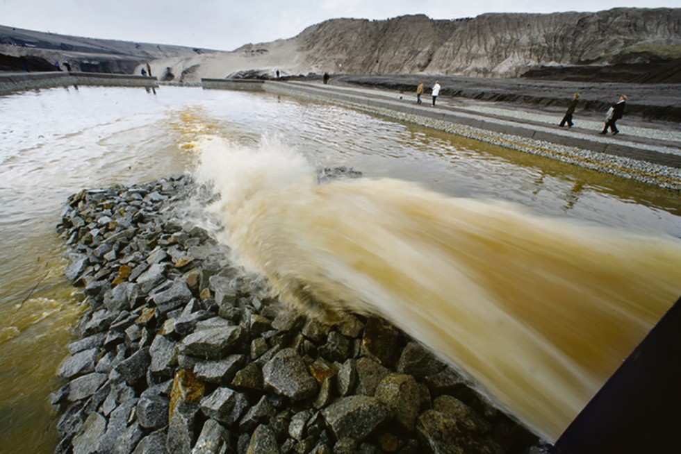 Wie Wasser Aus Dem Rhein Zu Trinkwasser Werden Soll