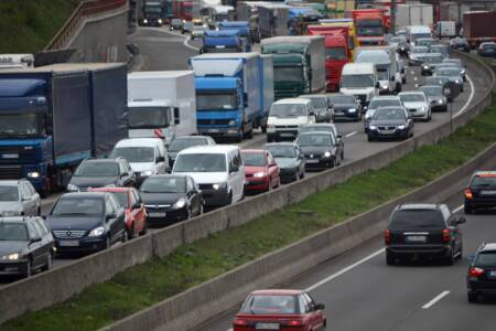 Sparpläne für die Infrastruktur: Verkehrskollaps droht