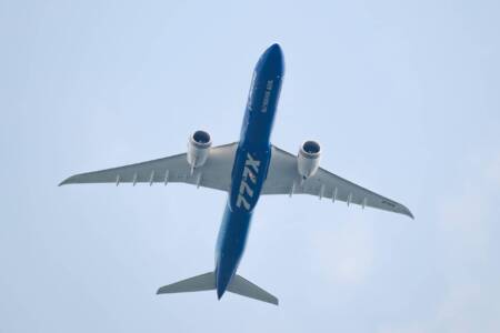 Boeing stoppt Testkampagne des 777X wegen Schäden am Flügel