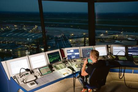 Das macht ein Ingenieur bei der Deutschen Flugsicherung